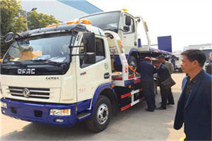 濮阳汽车道路救援拖车价格
